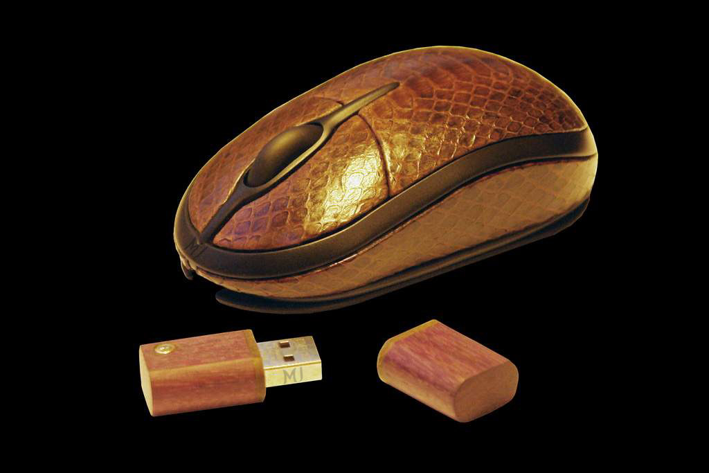 Luxury Mouse MJ Sea Snake Leather Limited Edition - Sea Snake Skin with USB Flash Drive from Pink Wood